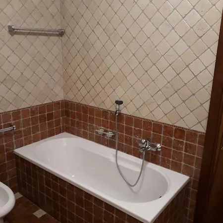 Marconi Locazione Turistica Apartment *