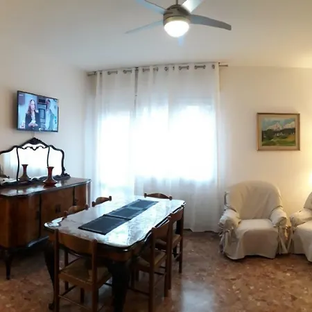 Marconi Locazione Turistica Apartment *
