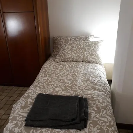 Marconi Locazione Turistica Apartment *