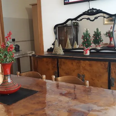 Marconi Locazione Turistica Apartment *